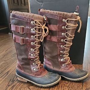 Sorel Women's Conquest Carly II Redwood Tobacco Winter Boots